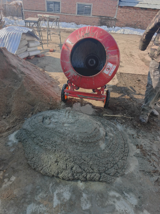 b64ff30bfcc320ac2660647adea812cf 小型混凝土搅拌机